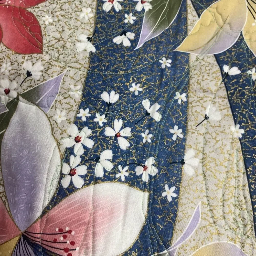 Handcrafted Bold Floral Quilt Wall Hanging 31X34 Multicolor Machine‎ Stiched